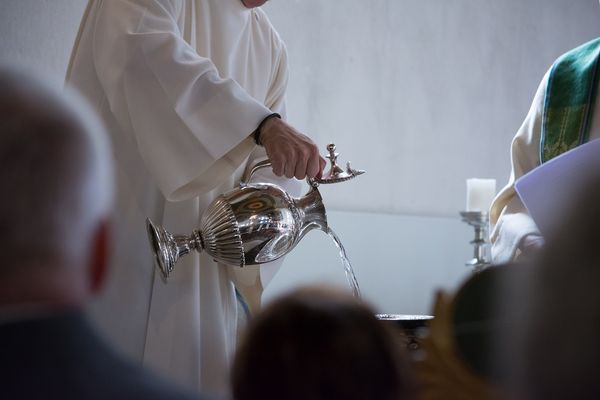Jak stylizować malucha na chrzest? Wskazówki dla świeżo upieczonych rodziców